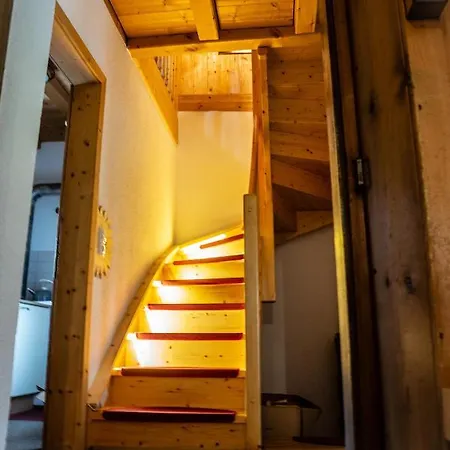 Hangl דירה פונדס